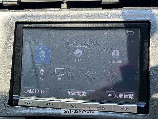 Toyota PRIUS 2015-01 7980650-10