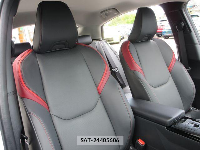 Toyota PRIUS 2023-10 7980619-12