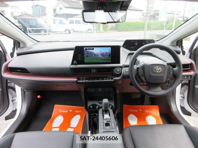 Toyota PRIUS 2023-10 7980619-14