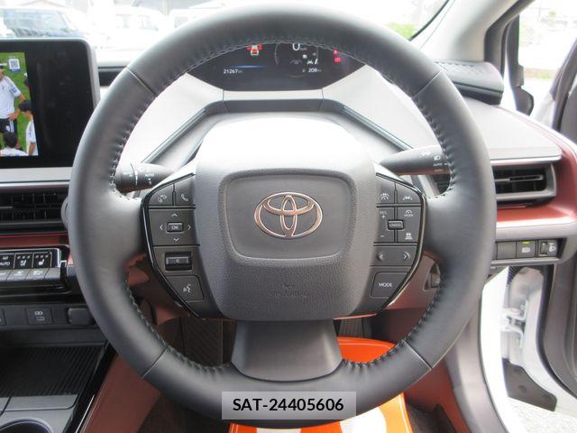 Toyota PRIUS 2023-10 7980619-15