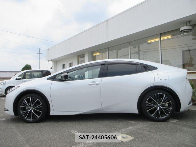 Toyota PRIUS 2023-10 7980619-6