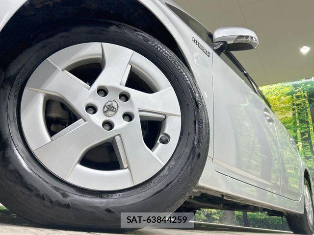 Toyota PRIUS 2011-01 7980665-12