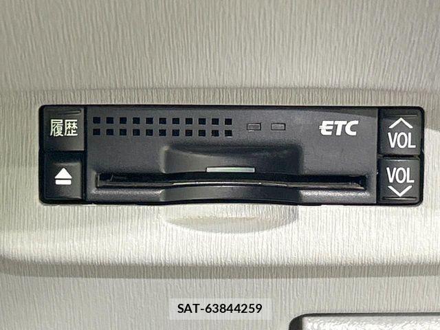 Toyota PRIUS 2011-01 7980665-4