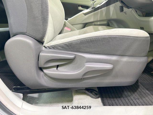 Toyota PRIUS 2011-01 7980665-6