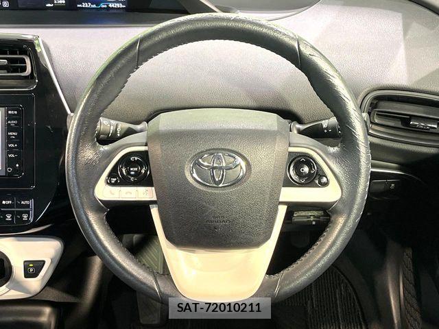Toyota PRIUS 2016-05 7980634-10