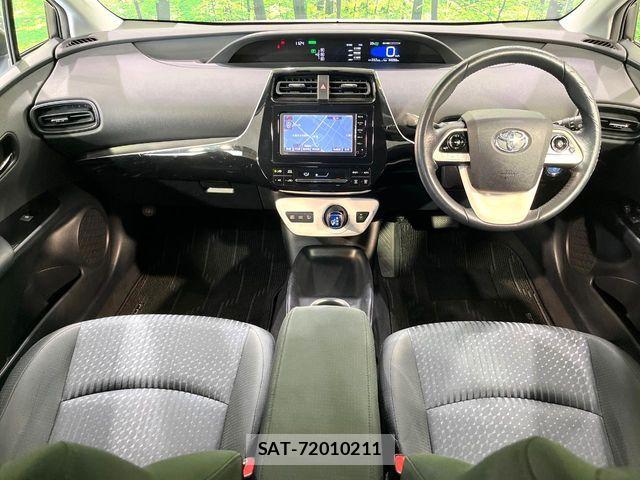 Toyota PRIUS 2016-05 7980634-1