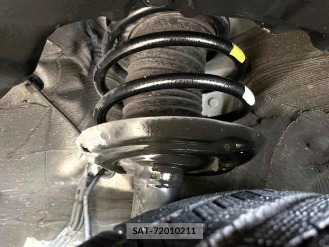 Toyota PRIUS 2016-05 7980634-19