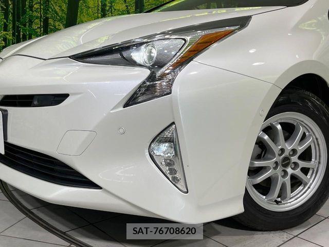 Toyota PRIUS 2017-09 7980647-11