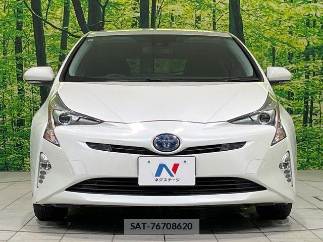 Toyota PRIUS 2017-09 7980647-13