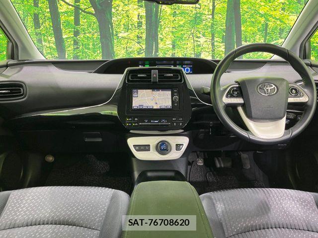 Toyota PRIUS 2017-09 7980647-1