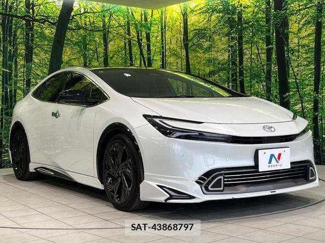 Toyota PRIUS 2023-08 7980612-15