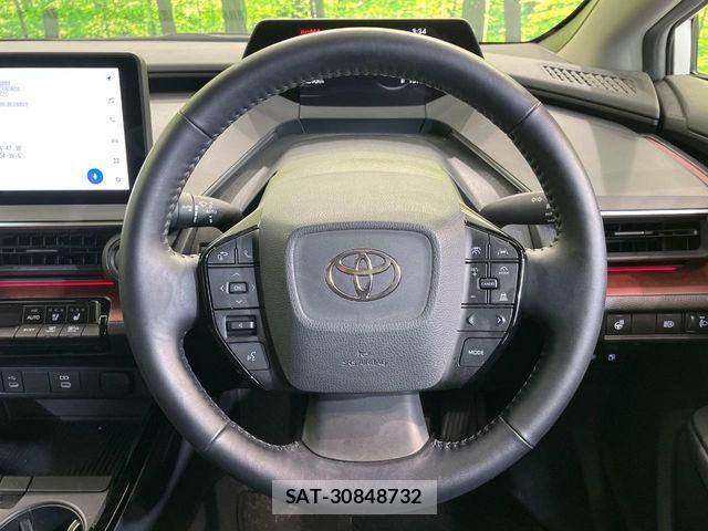 Toyota PRIUS 2023-05 7980611-9