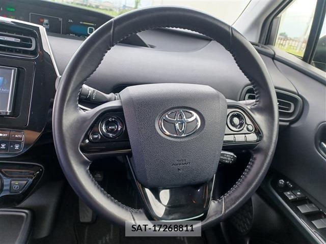 Toyota PRIUS 2021-07 7980626-12