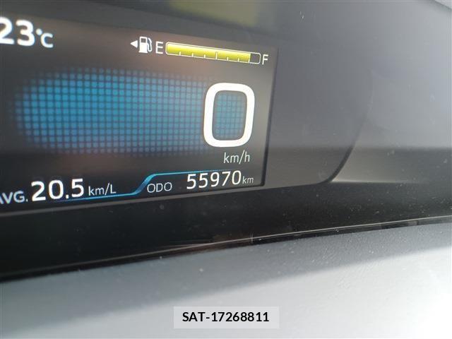 Toyota PRIUS 2021-07 7980626-15