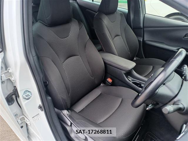 Toyota PRIUS 2021-07 7980626-5