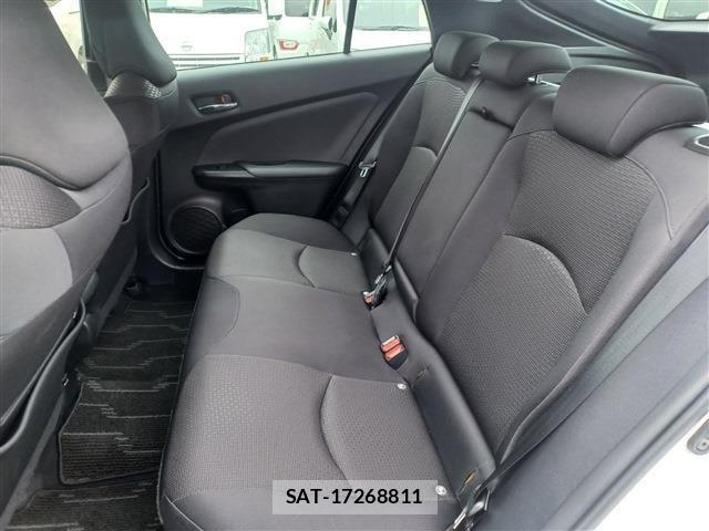 Toyota PRIUS 2021-07 7980626-7