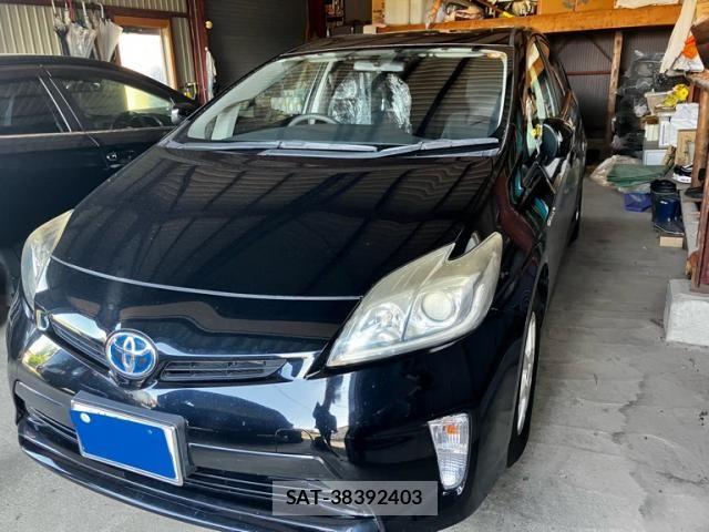 Toyota PRIUS 2014-03 7980687-3