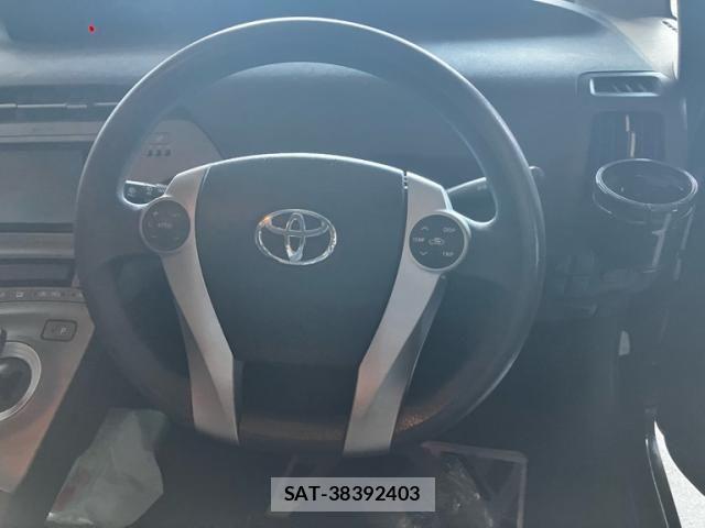 Toyota PRIUS 2014-03 7980687-6