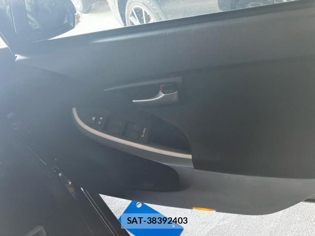 Toyota PRIUS 2014-03 7980687-8