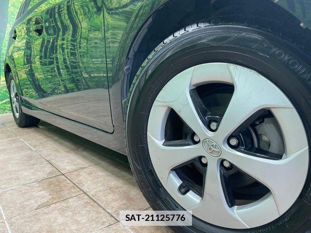 Toyota PRIUS 2013-06 7980657-12