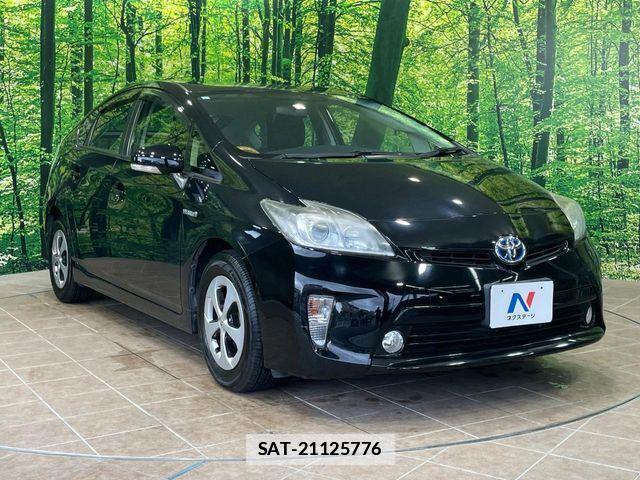 Toyota PRIUS 2013-06 7980657-15
