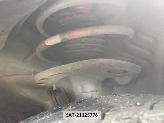 Toyota PRIUS 2013-06 7980657-19