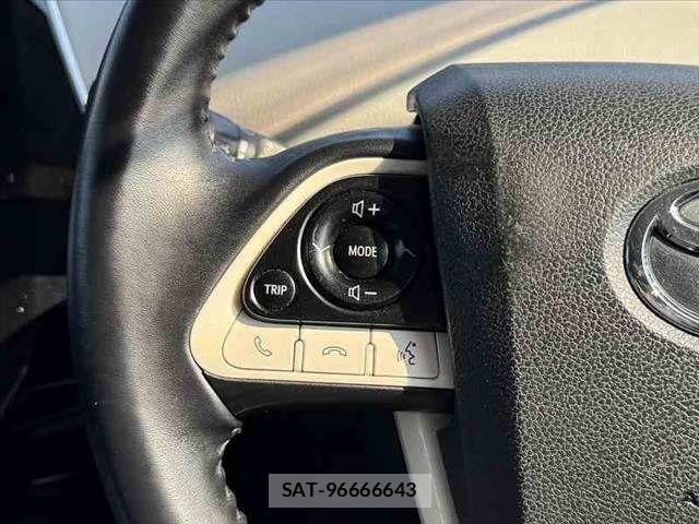 Toyota PRIUS 2016-07 7980670-26