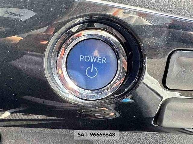 Toyota PRIUS 2016-07 7980670-29