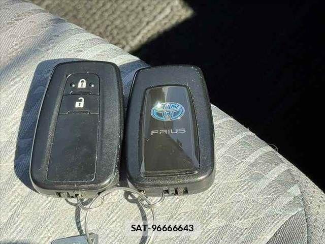 Toyota PRIUS 2016-07 7980670-5