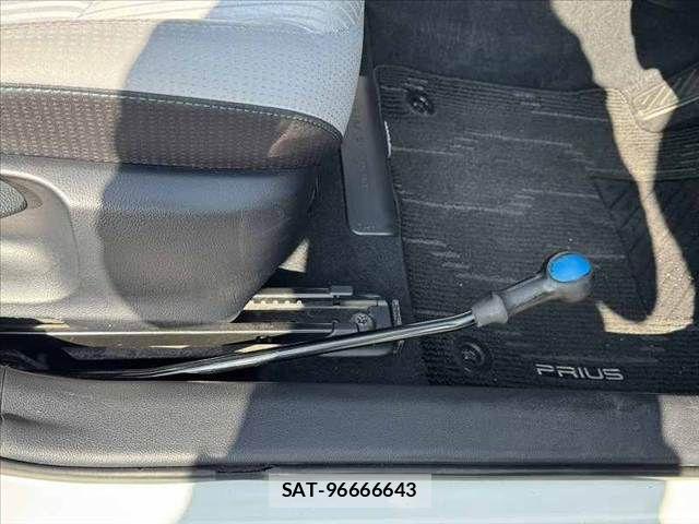 Toyota PRIUS 2016-07 7980670-6
