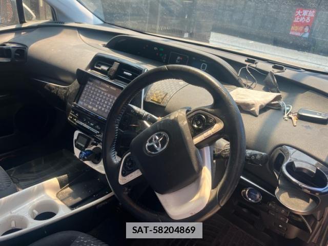 Toyota PRIUS 2017-01 7980669-14