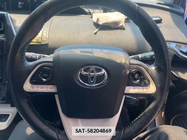 Toyota PRIUS 2017-01 7980669-19