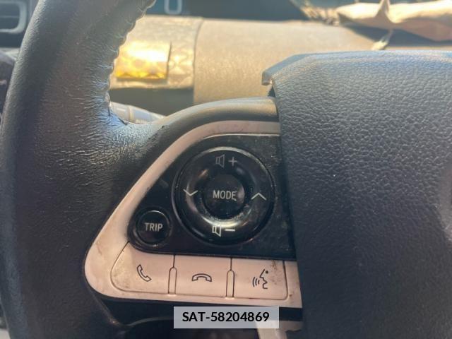 Toyota PRIUS 2017-01 7980669-21