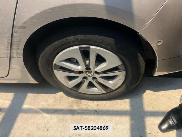 Toyota PRIUS 2017-01 7980669-6