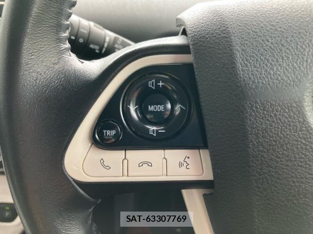 Toyota PRIUS 2017-06 7980666-18