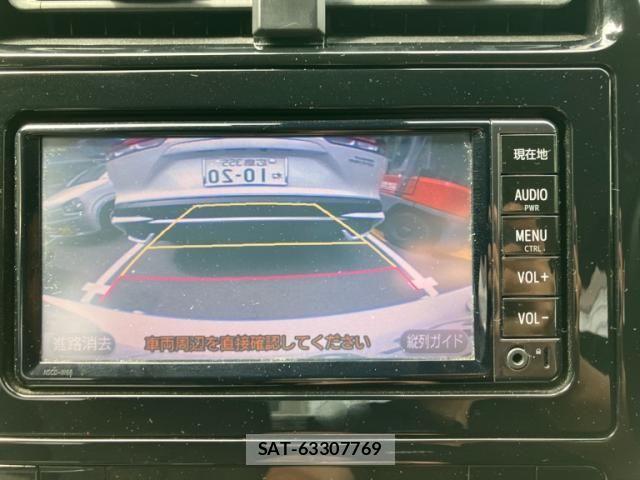 Toyota PRIUS 2017-06 7980666-23