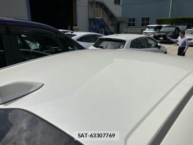 Toyota PRIUS 2017-06 7980666-5