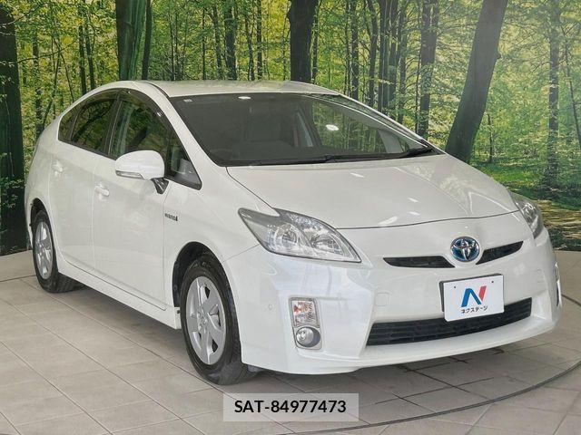 Toyota PRIUS 2011-10 7980668-15