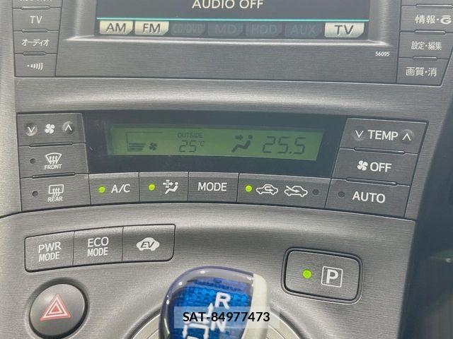 Toyota PRIUS 2011-10 7980668-6