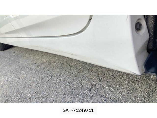 Toyota PRIUS 2013-03 7980698-15