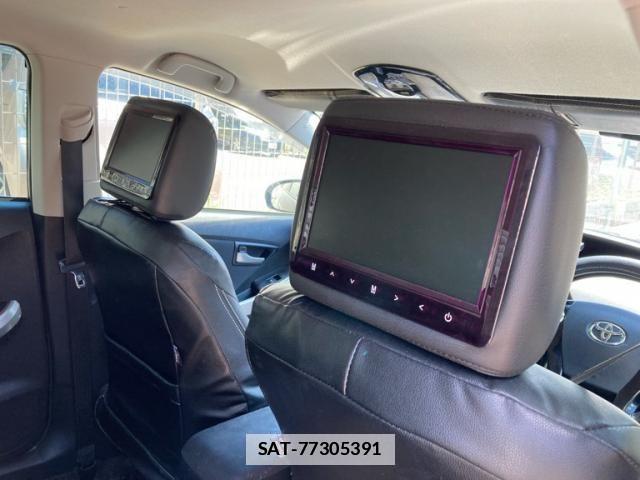 Toyota PRIUS 2013-07 7980676-15