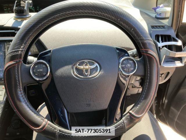 Toyota PRIUS 2013-07 7980676-22