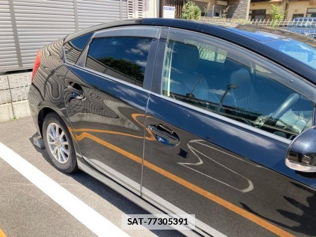 Toyota PRIUS 2013-07 7980676-7