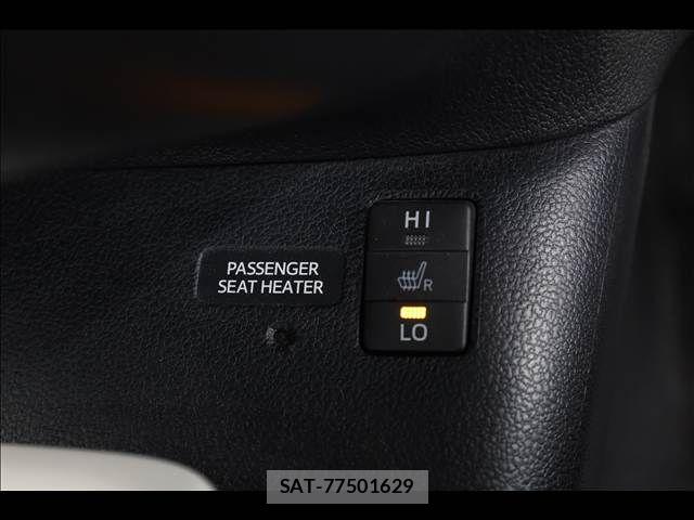 Toyota PRIUS 2016-09 7980654-14