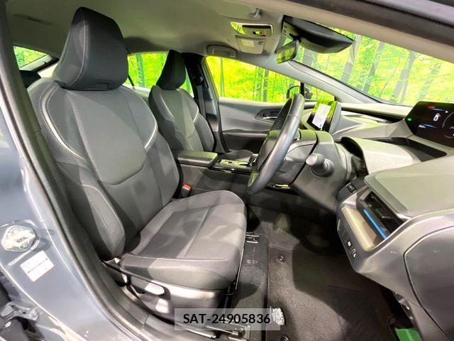 Toyota PRIUS 2023-04 7980621-7