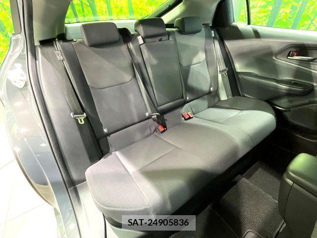 Toyota PRIUS 2023-04 7980621-8