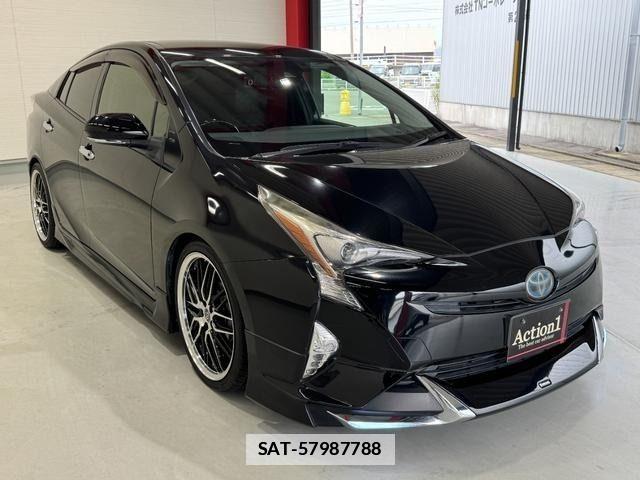 Toyota PRIUS 2016-05 7980637-6