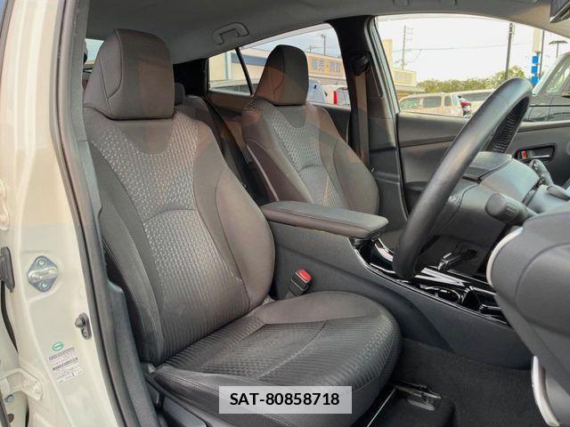 Toyota PRIUS 2018-04 7980651-9