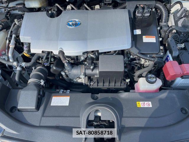 Toyota PRIUS 2018-04 7980651-17
