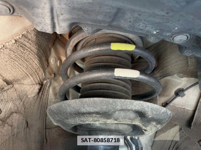 Toyota PRIUS 2018-04 7980651-19